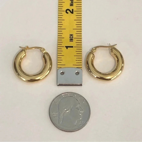 Waterproof 316L Stainless Steel 18k Gold Plated Solid Hoop Earrings NWT - Picture 3 of 3